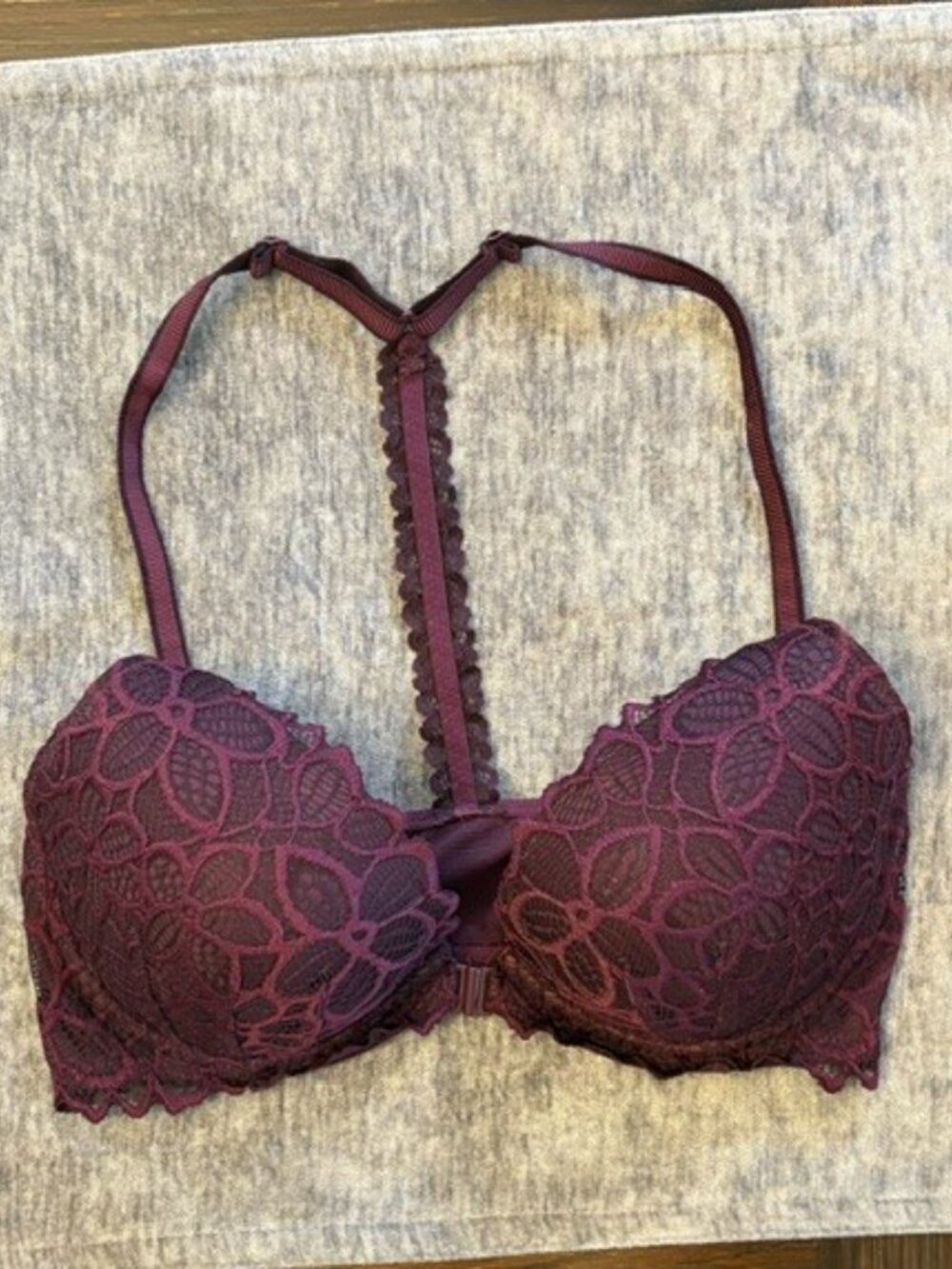 PINK Victoria Secrets "Very Sexy" Collection Burgundy Floral Lace Bra Size 32D